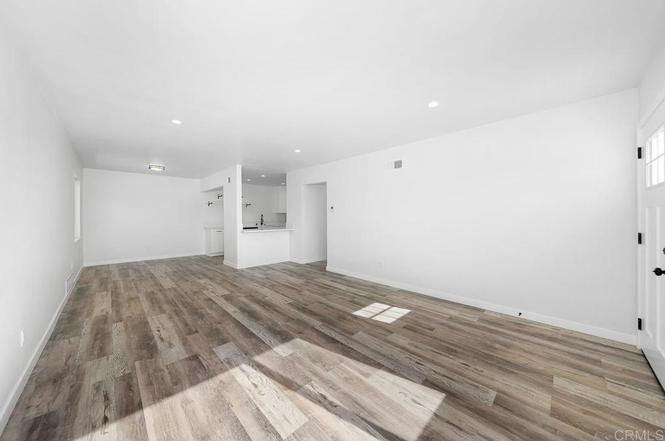 4920 Solola Ave - Photo 2 of 8
