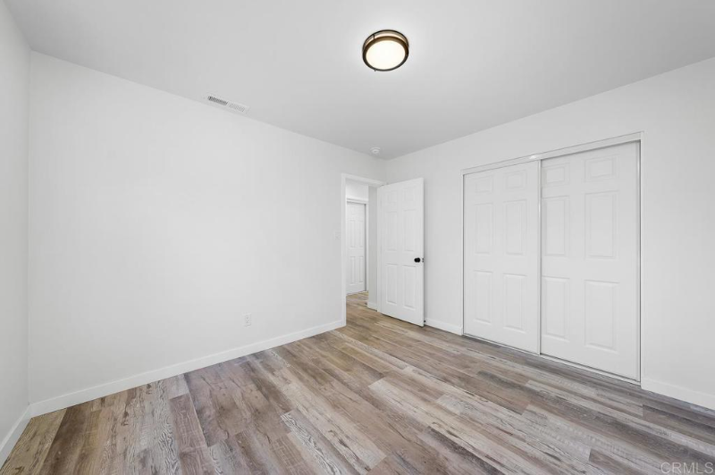 4920 Solola Ave - Photo 5 of 8