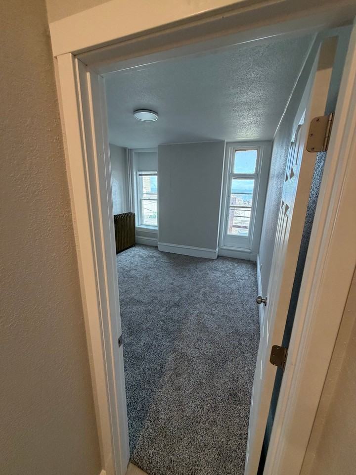 116 E 3rd St #2 - Photo 7 of 12