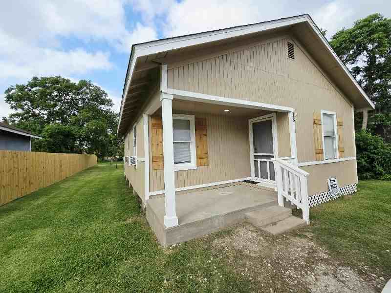 18N N Avenue C - Photo 2 of 22