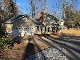 featured image of 116 N Quail Cir