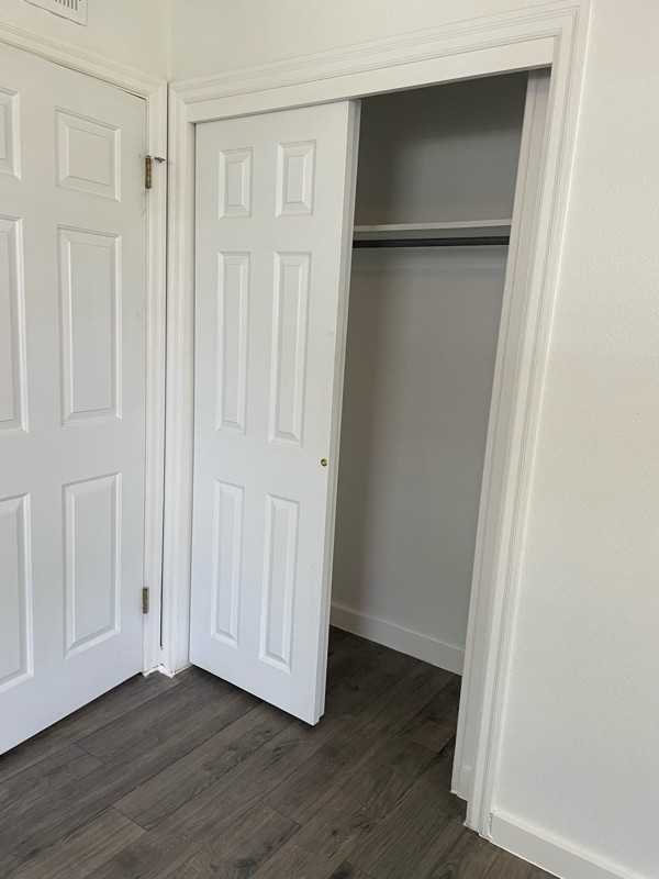 2316 47th St - Photo 5 of 20