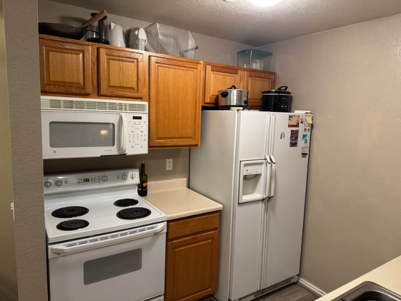 108 W Cougar Blvd #220 - Photo 4 of 11