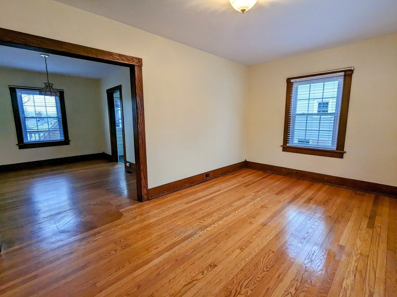 412 Dupont Ave - Photo 2 of 10