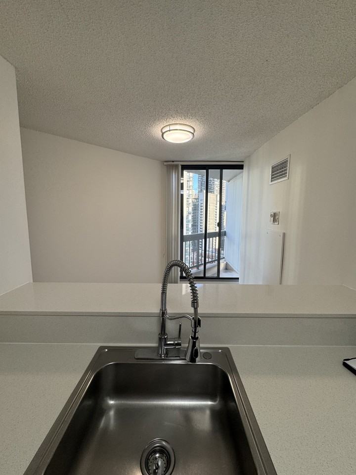 45 W Chicago Ave - Photo 2 of 10