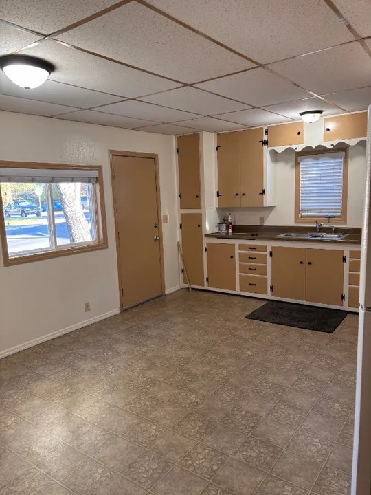 1125 E Broadway St #2 - Photo 3 of 11