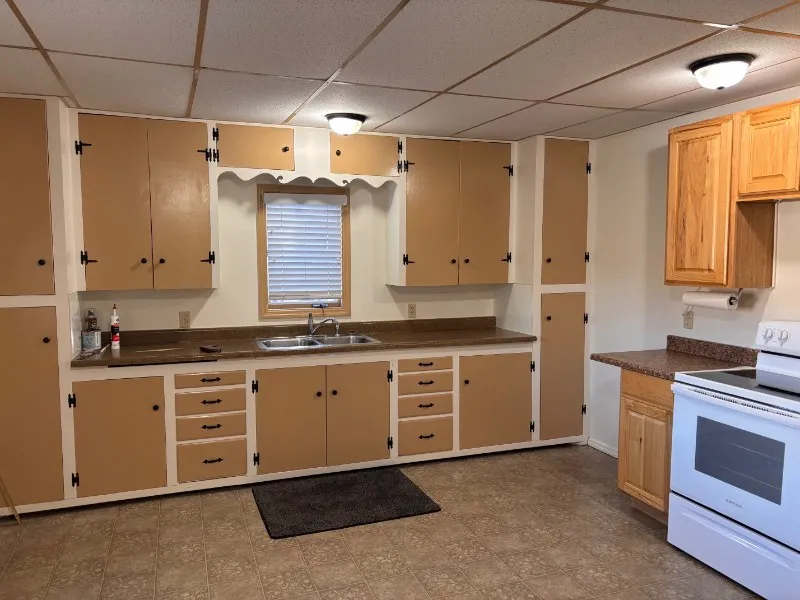 1125 E Broadway St #2 - Photo 4 of 11
