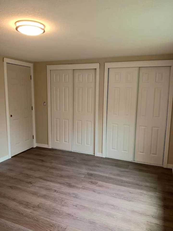 8304 Mill Creek Ln - Photo 3 of 10