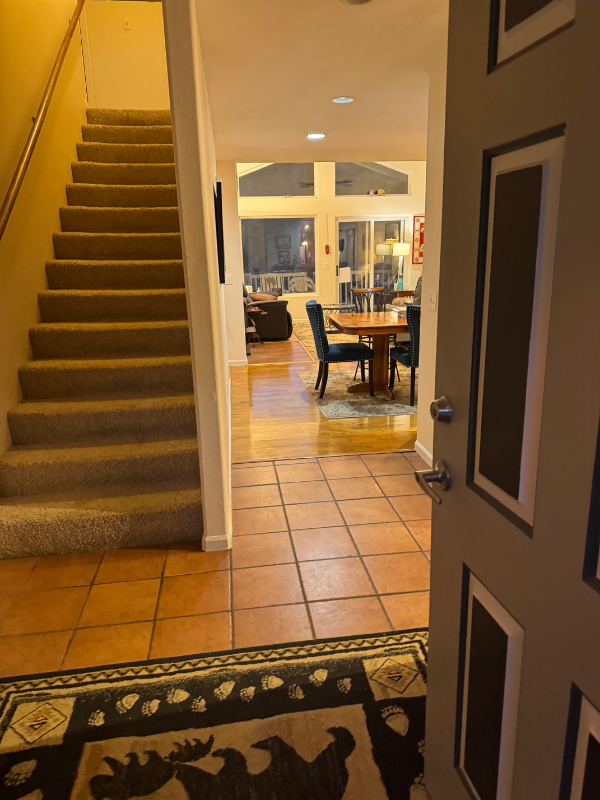 626 Pine Slope Rd - Photo 4 of 18