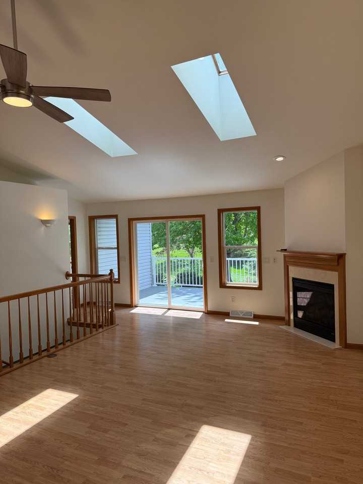 103 E School Rd - Photo 3 of 29