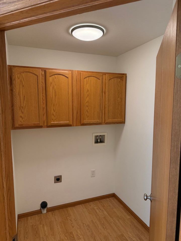 103 E School Rd - Photo 4 of 29