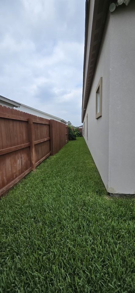 2912 N 36th St - Photo 5 of 7