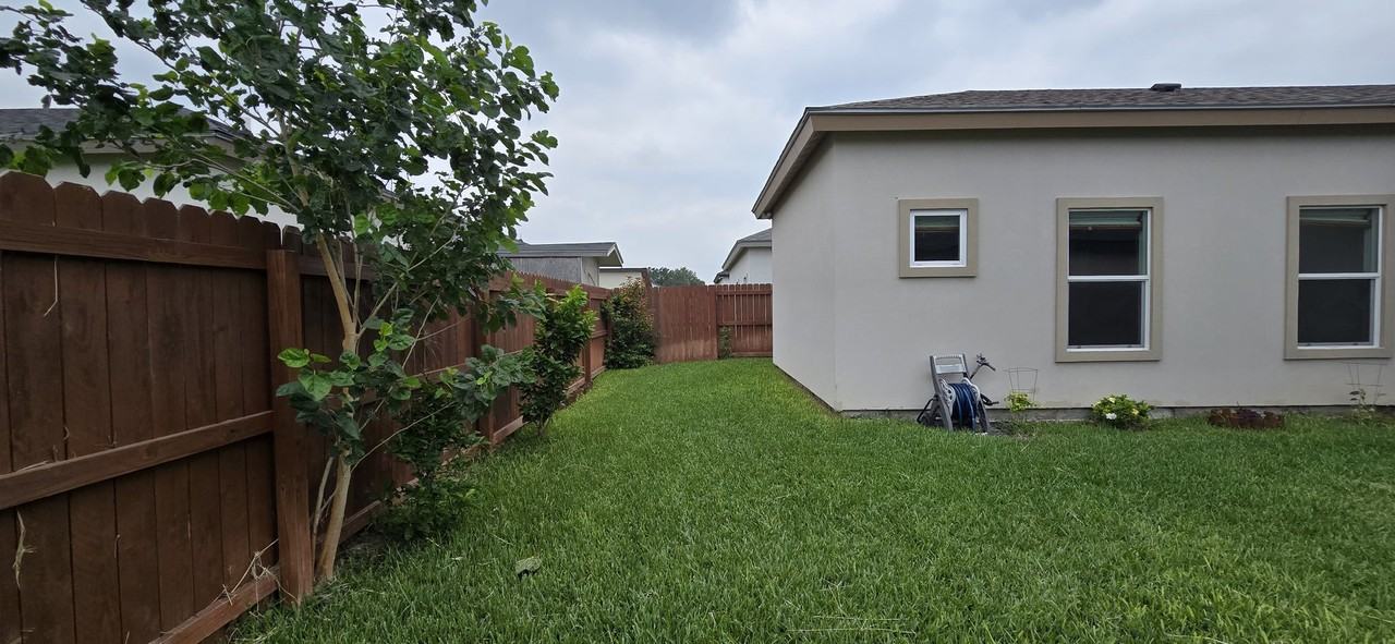 2912 N 36th St - Photo 6 of 7
