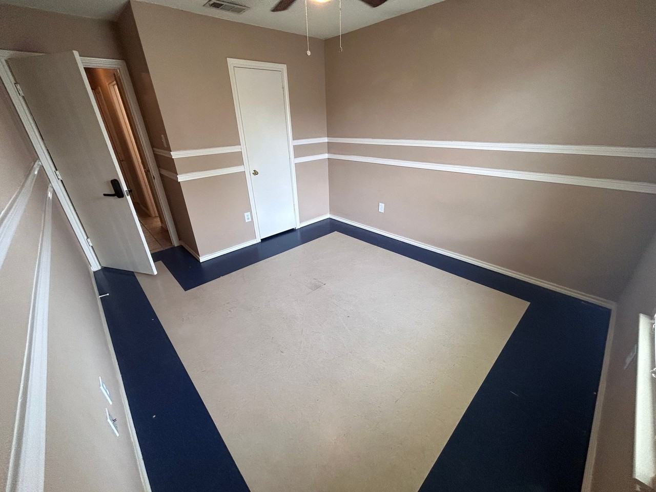 1011 Windymeadow Ln - Photo 2 of 4