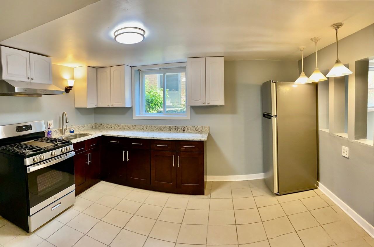 3755 S Winchester Ave - Photo 2 of 22