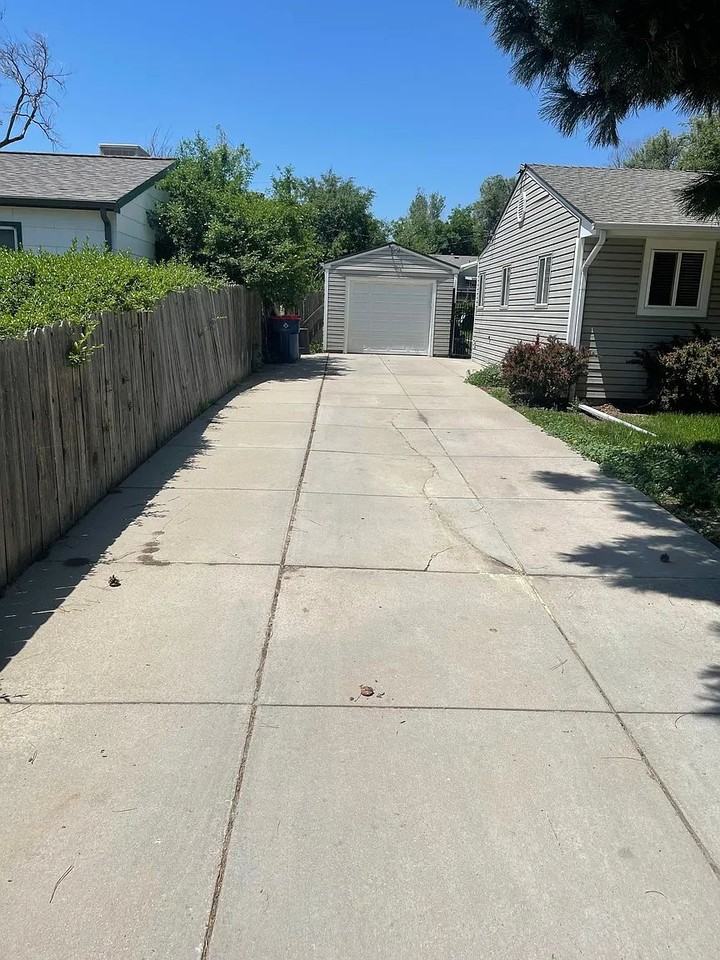 5295 Dudley St - Photo 7 of 17