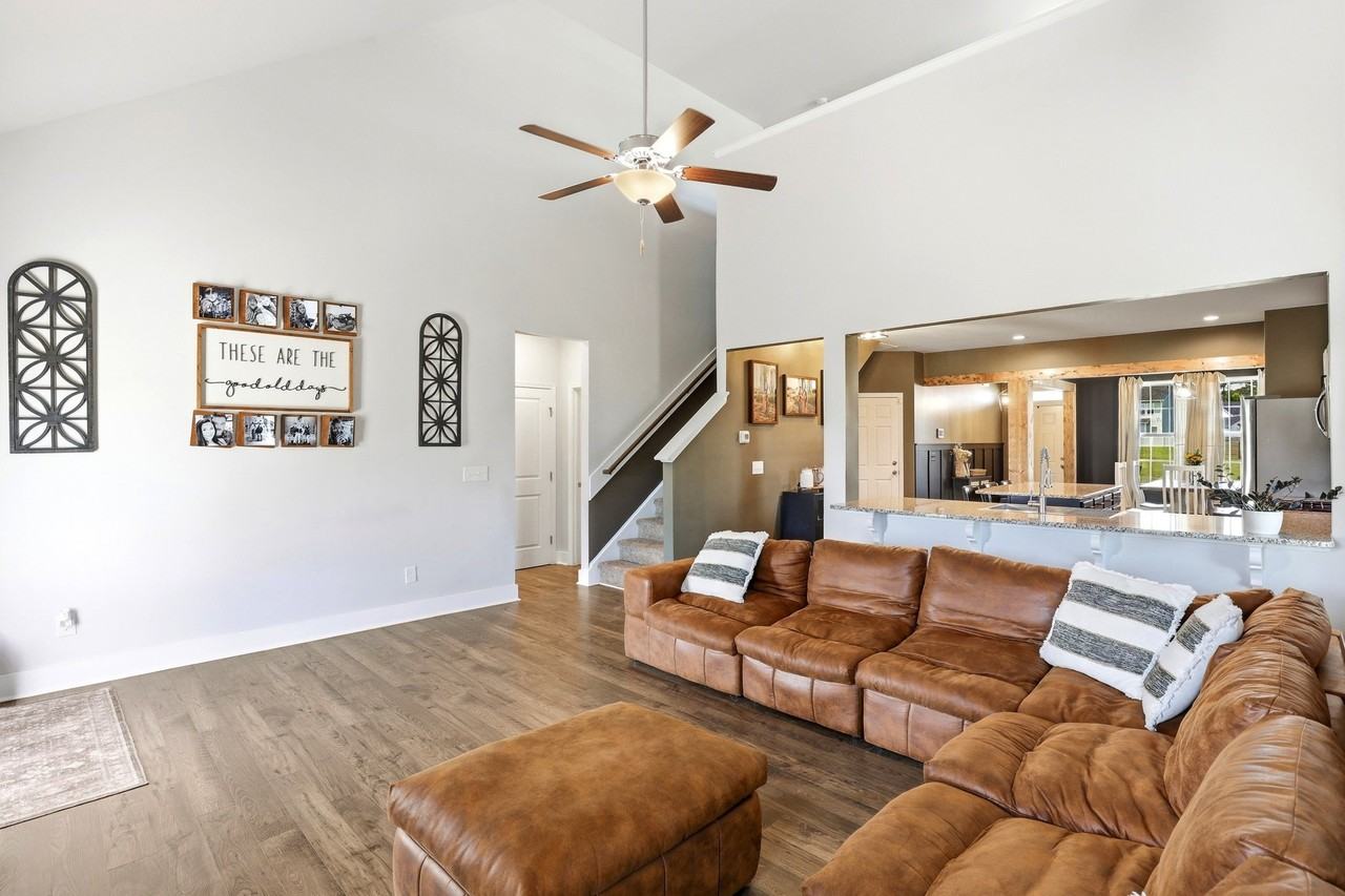 409 Gooseneck Ln - Photo 5 of 20