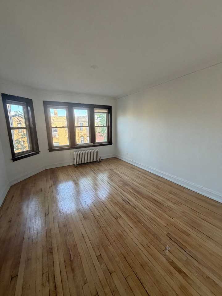 8308 S Paulina St #3 - Photo 5 of 8