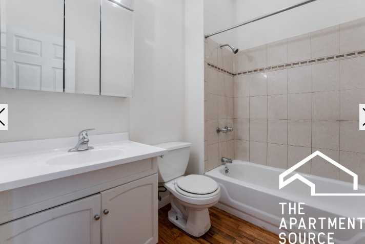 2456 N Southport Ave #1 - Photo 4 of 14