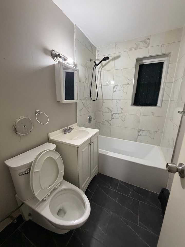 475 Park Ave #A7 - Photo 4 of 4