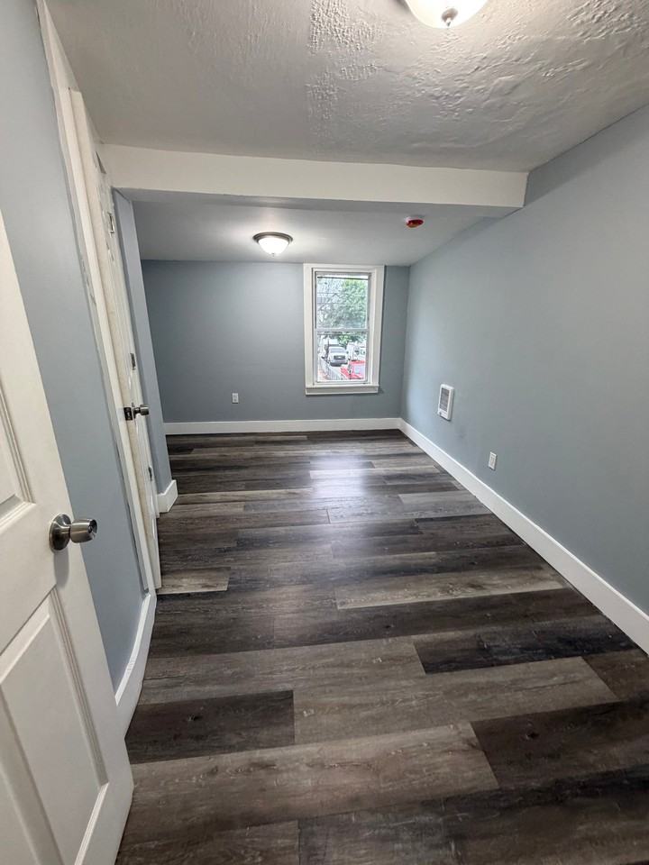 590 Christopher St #2 - Photo 4 of 6