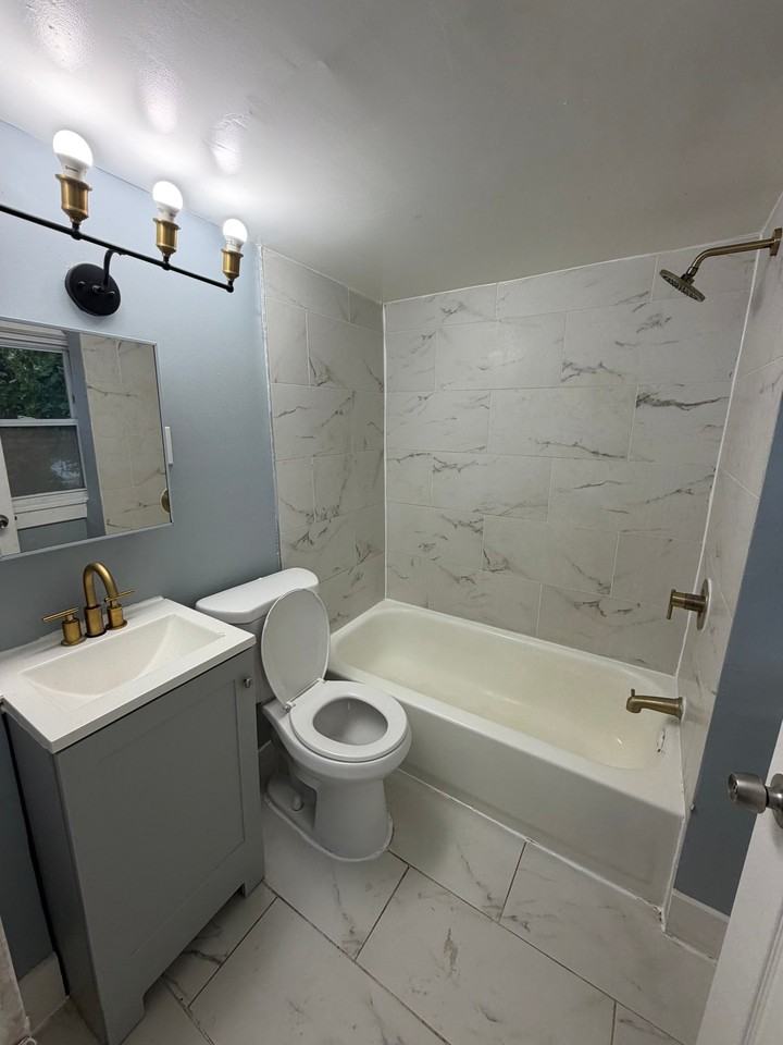 590 Christopher St #2 - Photo 6 of 6