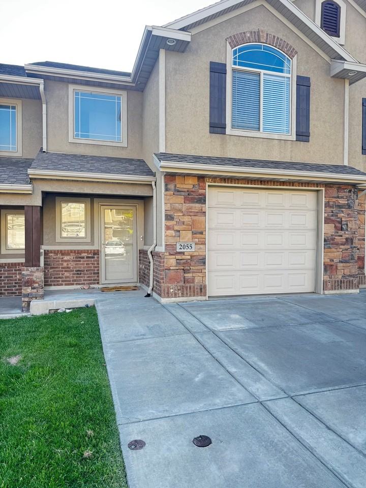 2055 Evans Cove Loop - Photo 2 of 20