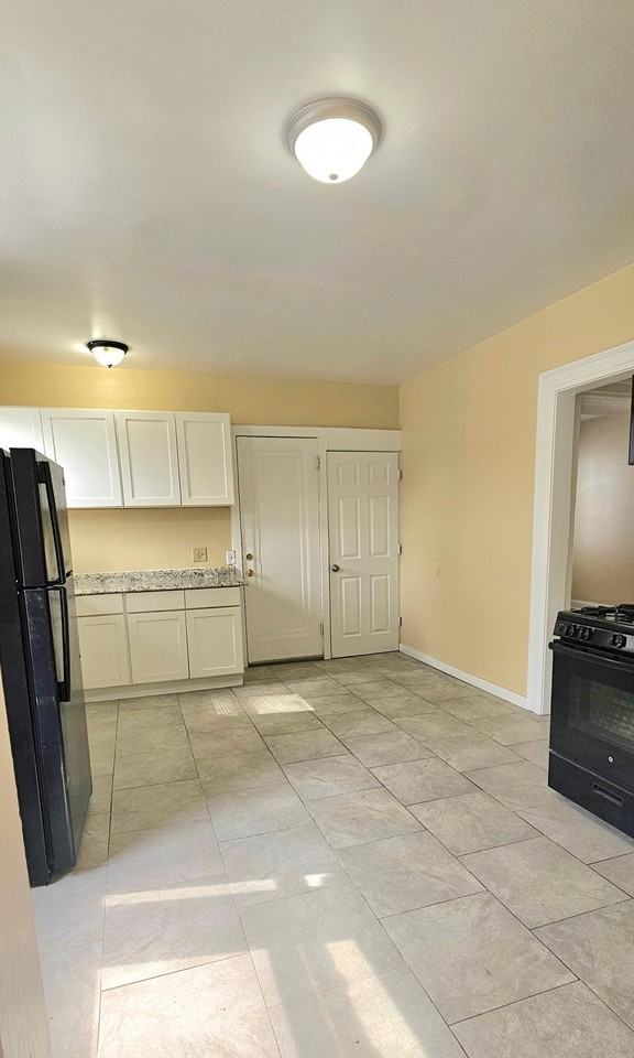 62 Fairfield St #2 - Photo 6 of 13