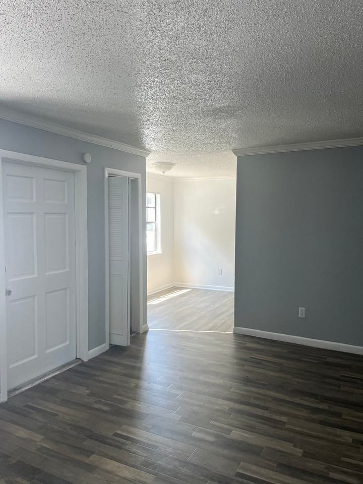 3215 Baird Ave #C16 - Photo 3 of 6