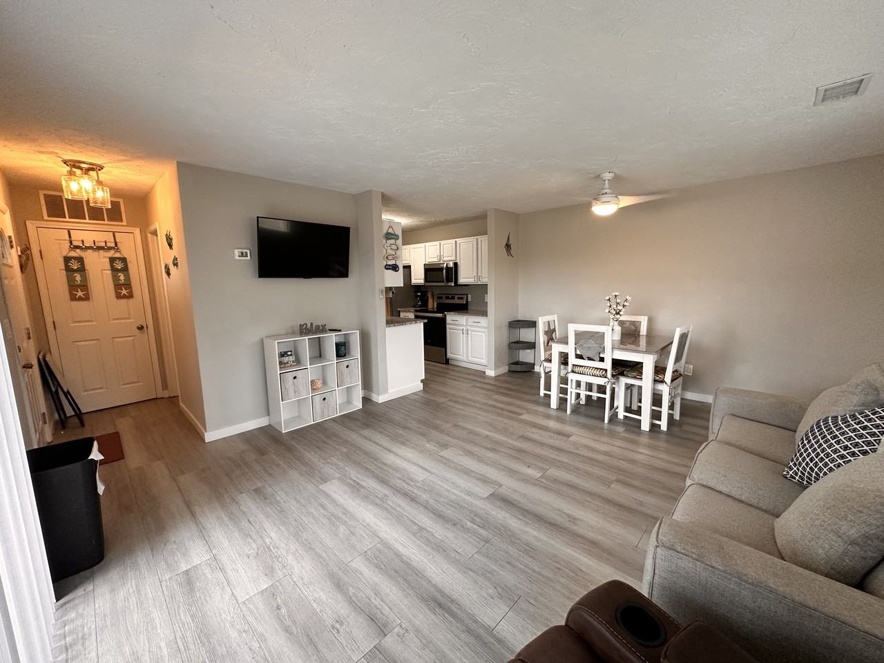 64 Cross Creek Rd #20 - Photo 3 of 15