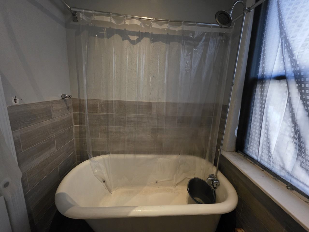 2216 N 15th St #NA - Photo 5 of 6