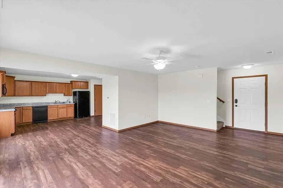 1507 Stonebluff Ct #1507 - Photo 2 of 19