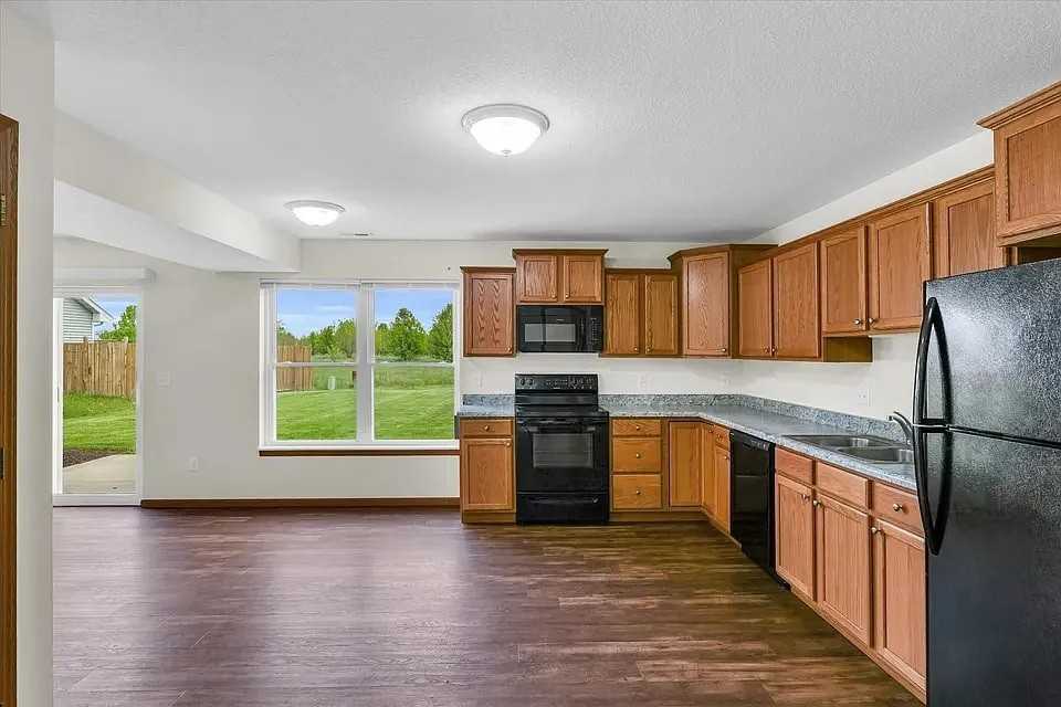 1507 Stonebluff Ct #1507 - Photo 4 of 19