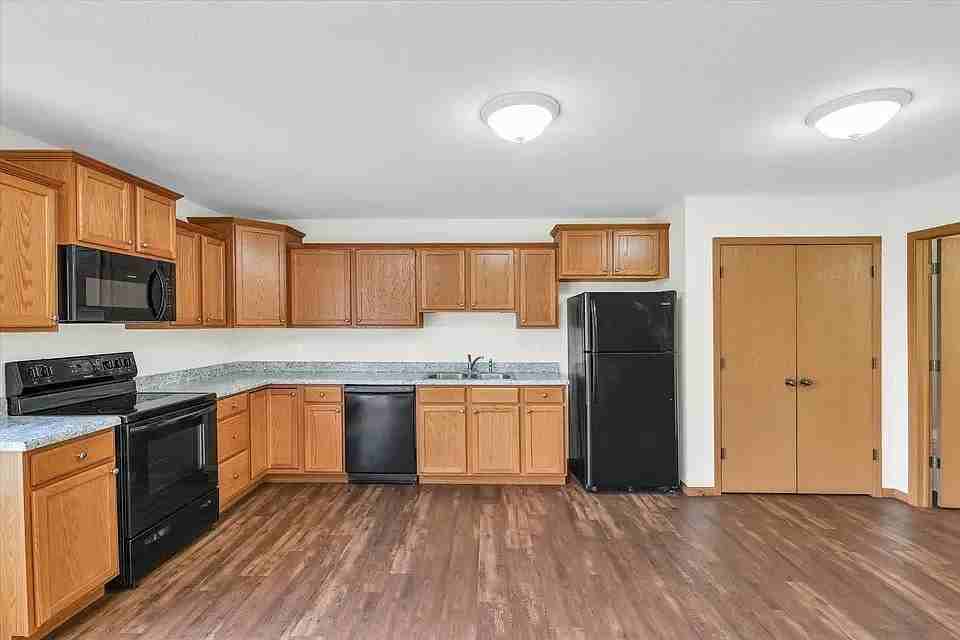 1507 Stonebluff Ct #1507 - Photo 5 of 19
