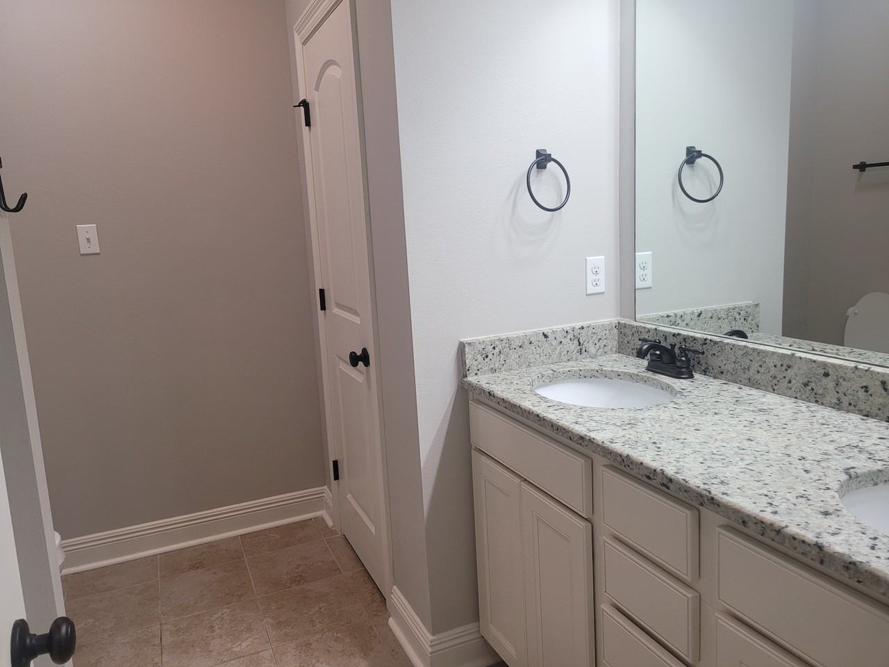 210 Caillou Grove Rd #NA - Photo 4 of 10