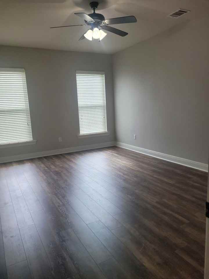 210 Caillou Grove Rd #NA - Photo 7 of 10