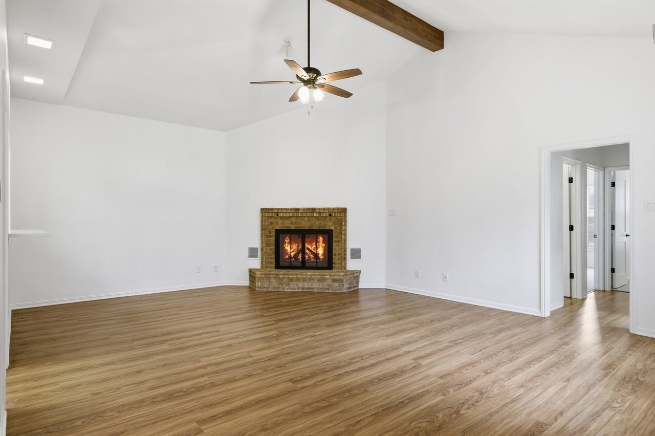 1368 Patio Dr #NA - Photo 6 of 23