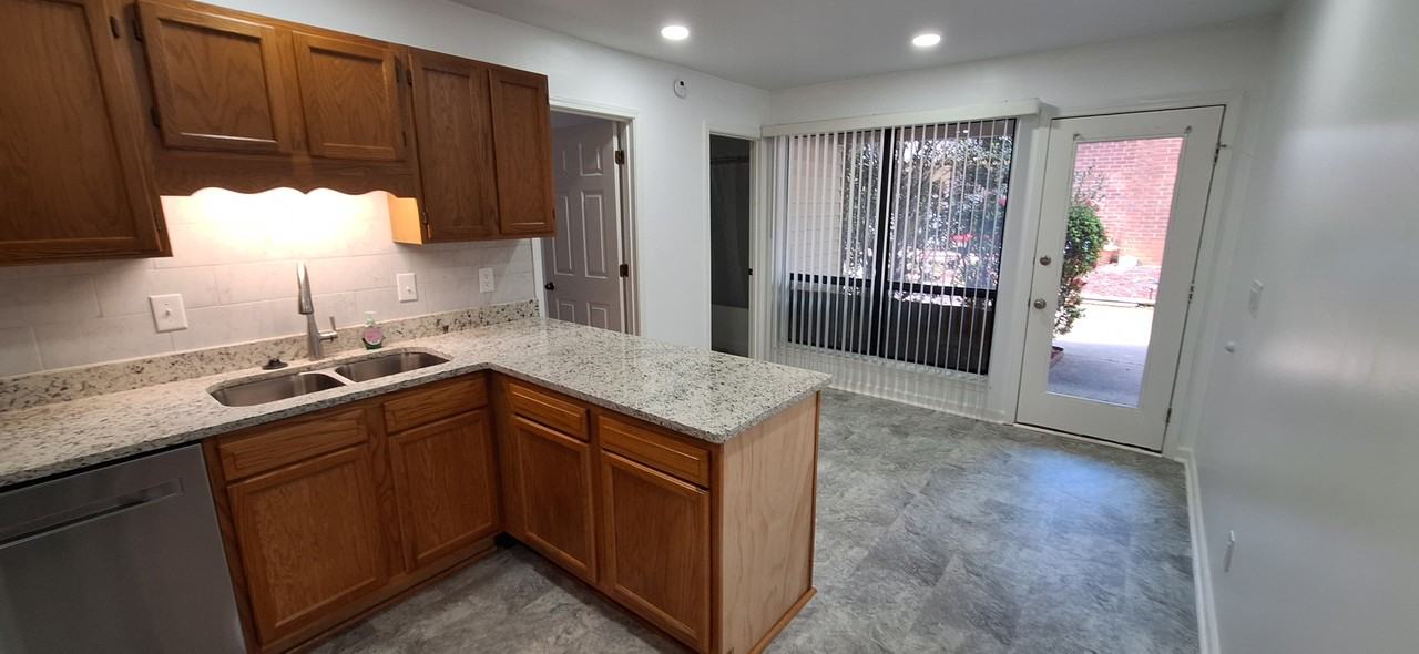 510 Plymouth Ln #508 - Photo 4 of 11