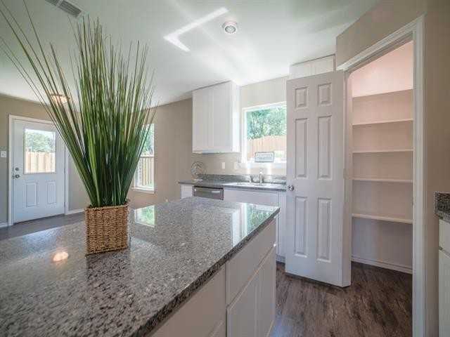 115 Brooks St #NA - Photo 2 of 18