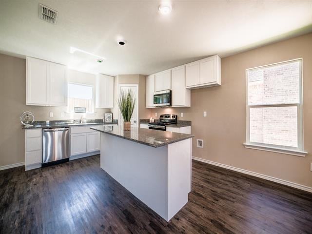115 Brooks St #NA - Photo 3 of 18