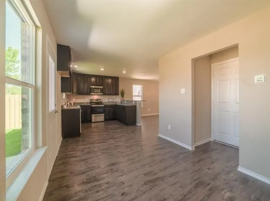 115 Brooks St #NA - Photo 6 of 18