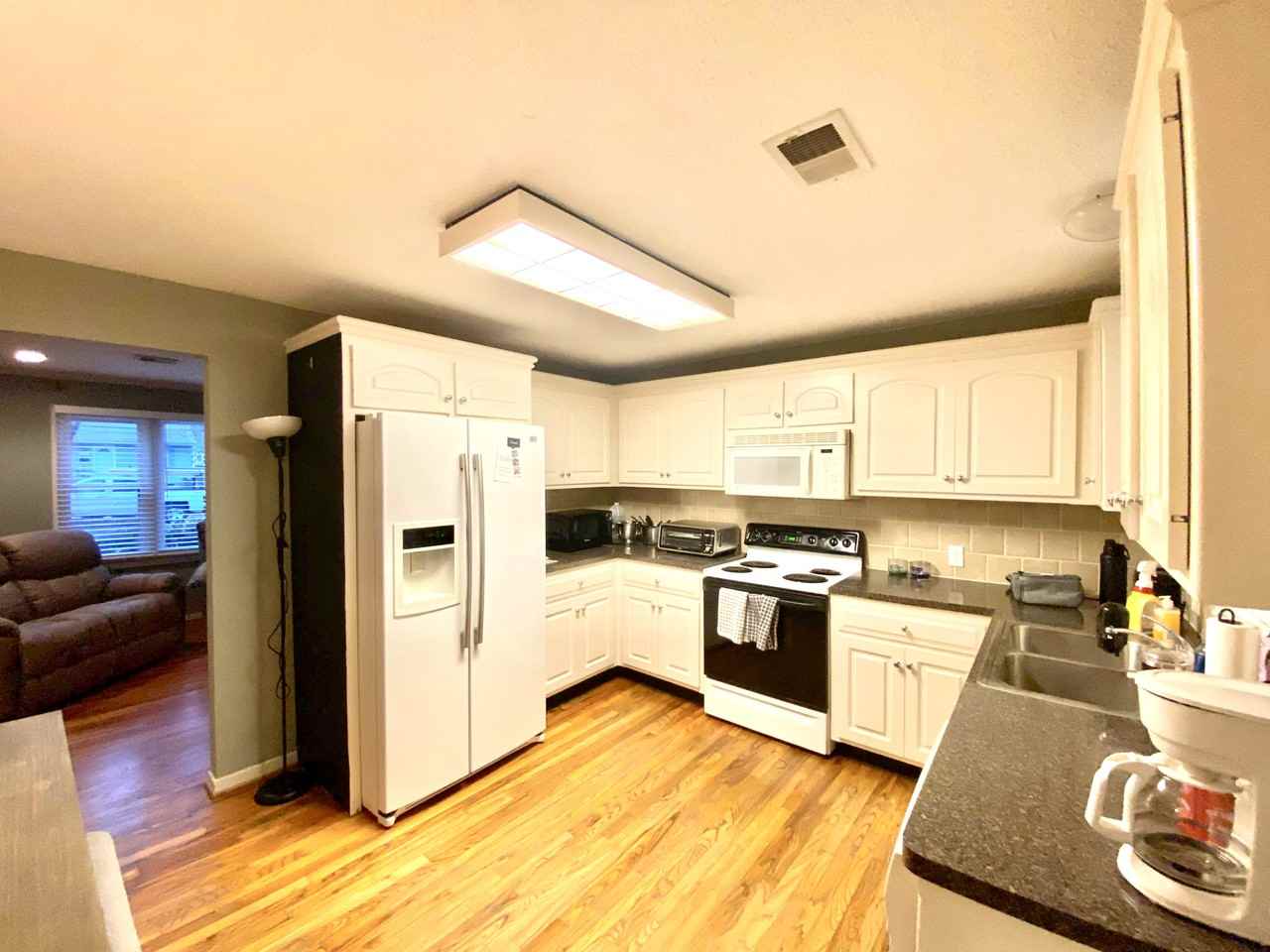 7728 Robinson St #NA - Photo 6 of 11