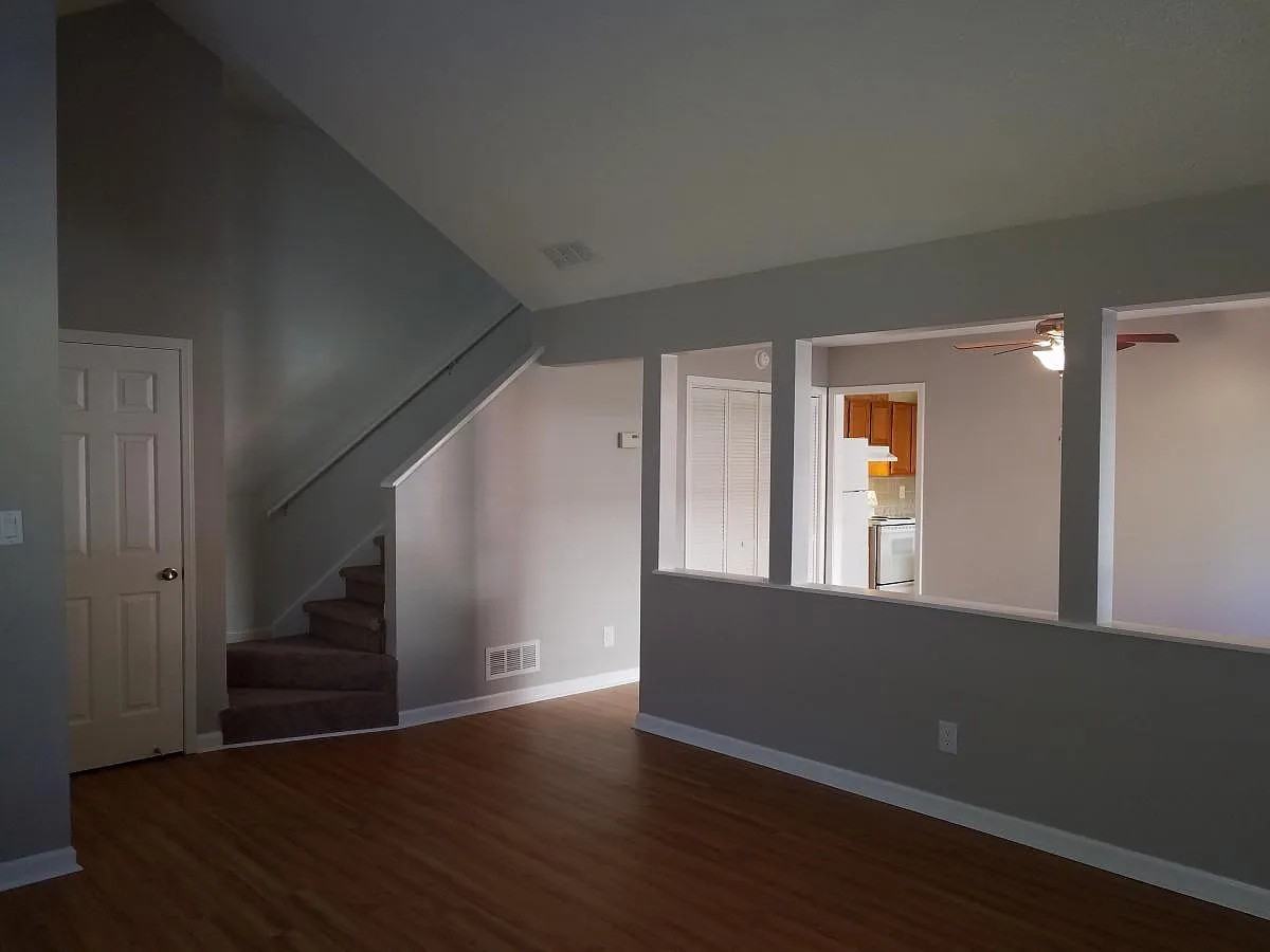 498 Plymouth Ln #498 - Photo 6 of 14