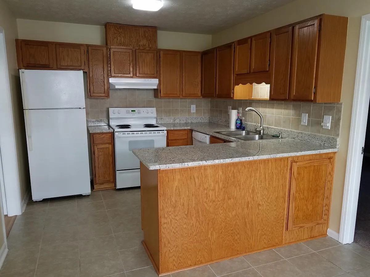 498 Plymouth Ln #498 - Photo 7 of 14
