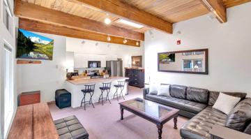 featured image of 914 Waters Ave #21