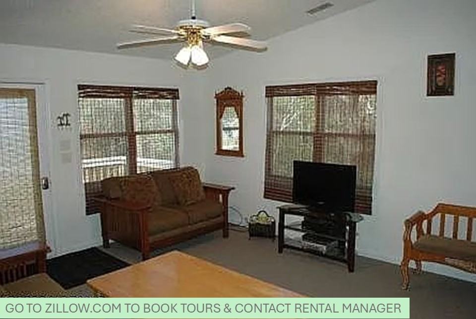 7510 Sandpiper Ln - Photo 4 of 13