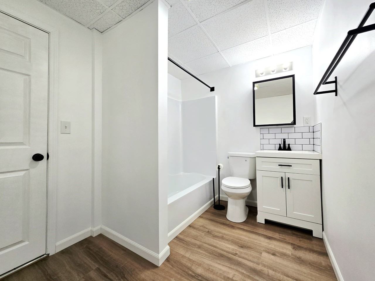 41 W L St #2 - Photo 3 of 7