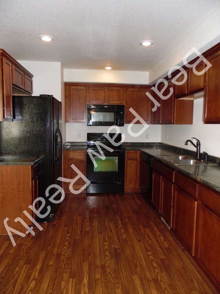 4113 Gunsmoke Rd - Photo 4 of 28