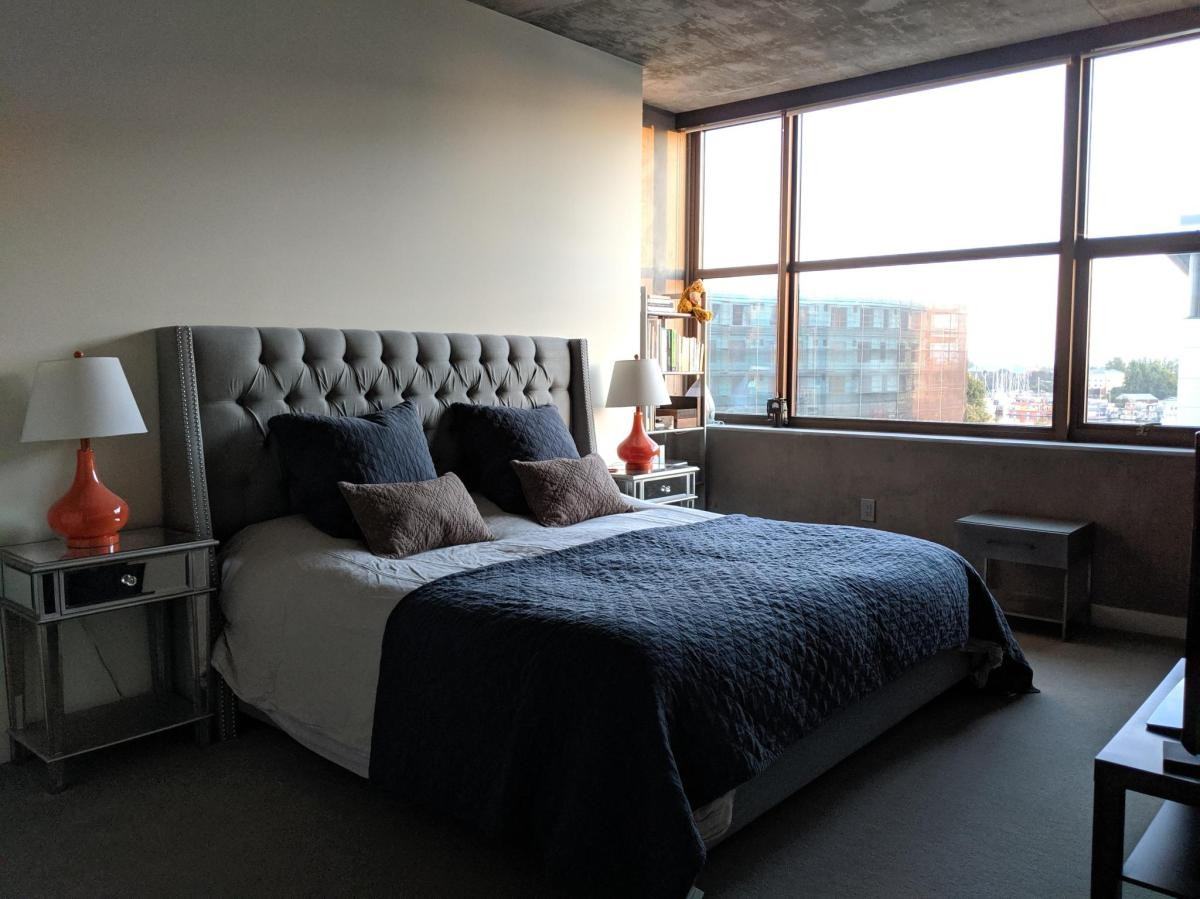 311 2nd St #713 - Photo 4 of 22