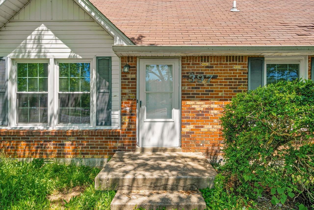 397 Elaine Dr - Photo 2 of 32